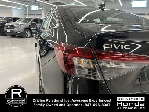 Used 2025 Honda Civic Sport image 29