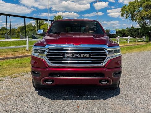 Used 2022 RAM 1500 Limited w/ Body Color Bumper Group AWD/4WD image 2