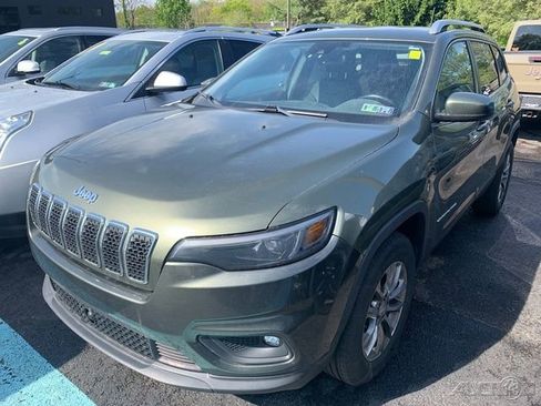 Used 2021 Jeep Cherokee Latitude Lux w/ Comfort/Convenience Group AWD/4WD image 1