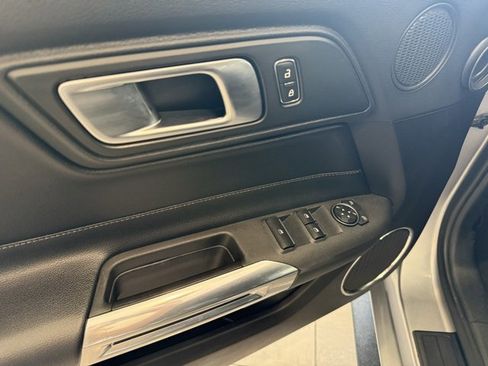 Used 2021 Ford Mustang Premium image 10