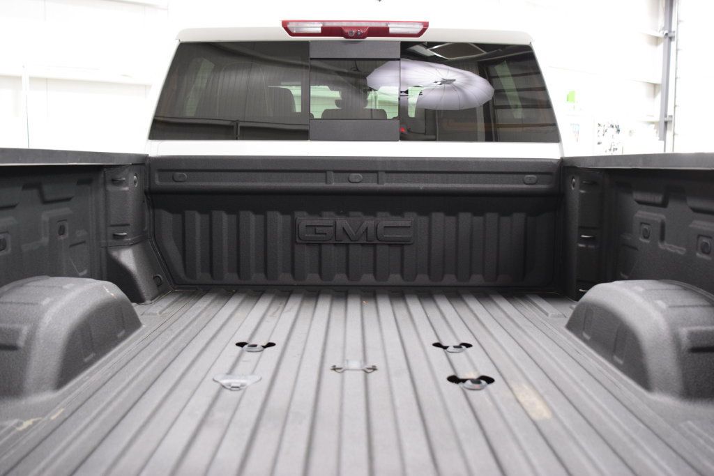 Used 2025 GMC Sierra 2500 Denali Ultimate AWD/4WD image 22