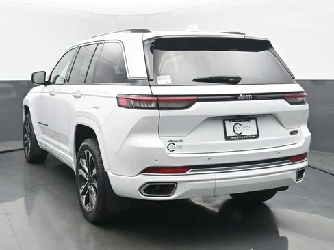 Used 2023 Jeep Grand Cherokee Overland AWD/4WD image 4
