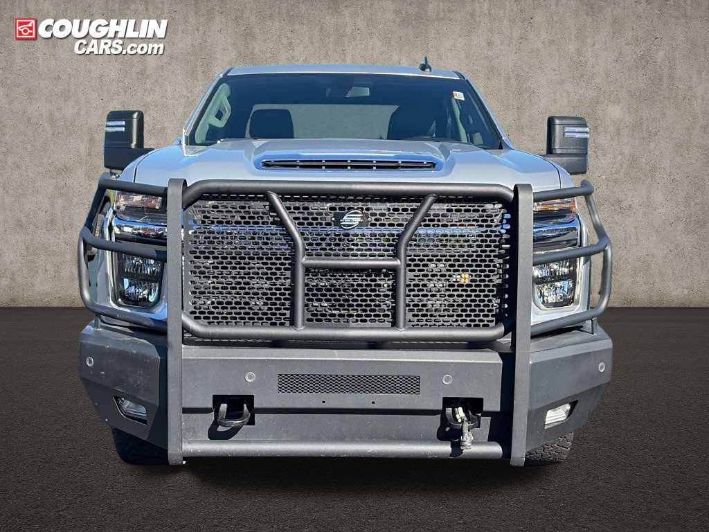 Used 2022 Chevrolet Silverado 3500 LT w/ Convenience Package AWD/4WD image 2