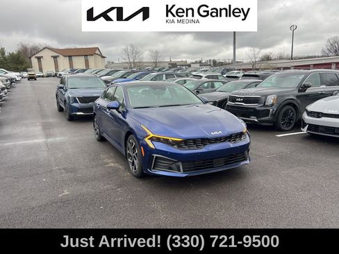 Used 2025 Kia K5 EX image 3