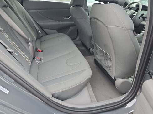 New 2026 Hyundai Elantra SEL Sport FWD image 22