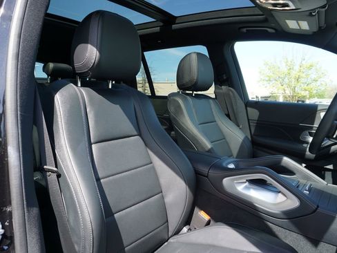 Certified 2025 Mercedes-Benz GLS 450 4MATIC image 51