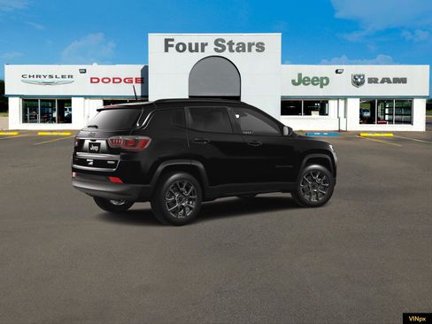 New 2026 Jeep Compass Latitude image 8