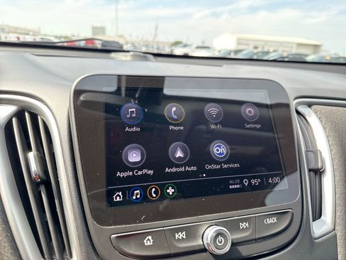 Used 2022 Chevrolet Malibu LS FWD image 12