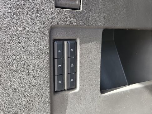 Used 2023 Lincoln Navigator L Reserve AWD/4WD image 10