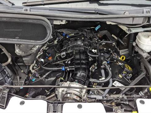 Used 2023 Ford Transit 350 XLT image 27