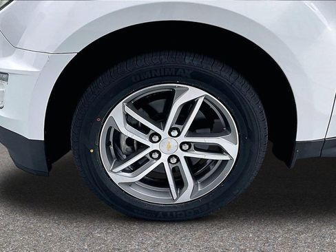 Used 2017 Chevrolet Equinox Premier w/ Enhanced Convenience Package FWD image 33