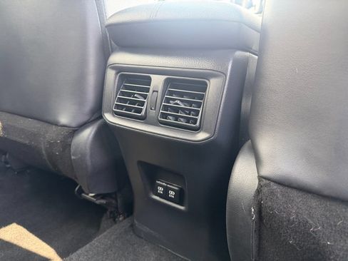 Used 2019 Toyota RAV4 Limited w/ Cold Weather Package AWD/4WD image 21