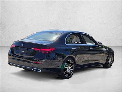 Used 2023 Mercedes-Benz C 300 Sedan image 5