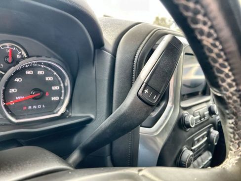 Used 2023 Chevrolet Silverado 2500 LT AWD/4WD image 15
