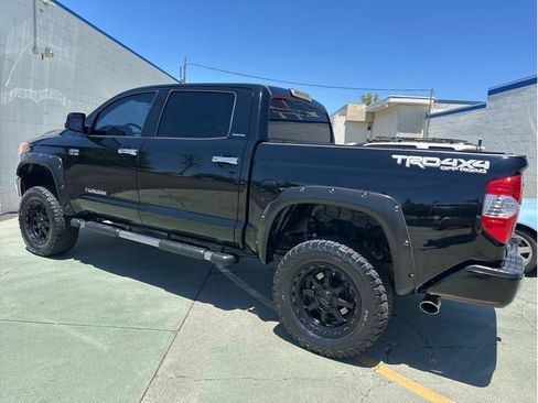 Used 2017 Toyota Tundra Limited w/ Limited Premium Package AWD/4WD image 12