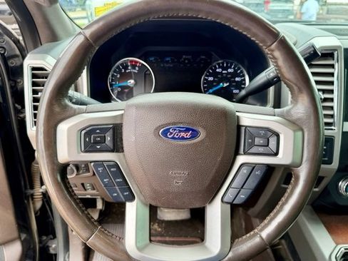 Used 2017 Ford F250 King Ranch w/ FX4 Off-Road Package AWD/4WD image 24