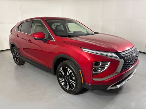 Used 2024 Mitsubishi Eclipse Cross SE AWD/4WD image 2