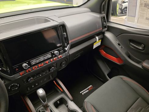 New 2026 Nissan Frontier PRO-4X w/ Pro-4x Convenience Package image 11