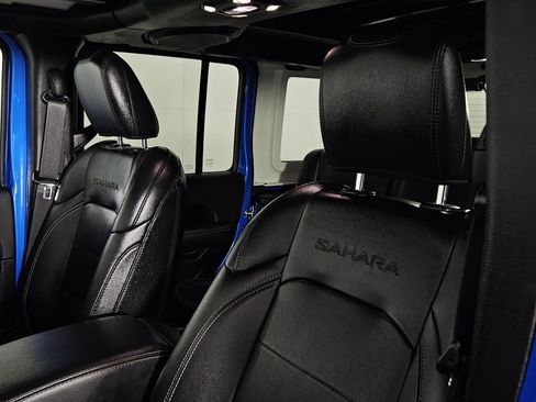Used 2023 Jeep Wrangler Unlimited Sahara w/ Cold Weather Group image 26