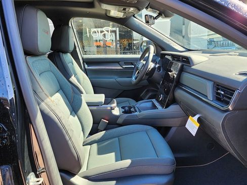 New 2026 GMC Terrain AT4 w/ Convenience Package III image 40