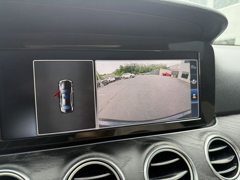 Used 2017 Mercedes-Benz E 300 4MATIC image 14