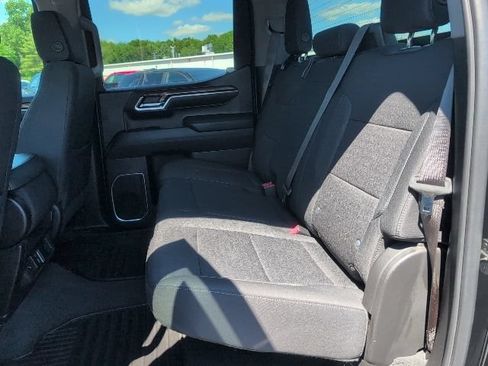 Used 2023 Chevrolet Silverado 1500 LT AWD/4WD image 36