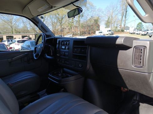 Used 2021 Chevrolet Express 2500 Extended w/ Driver Convenience Package image 15