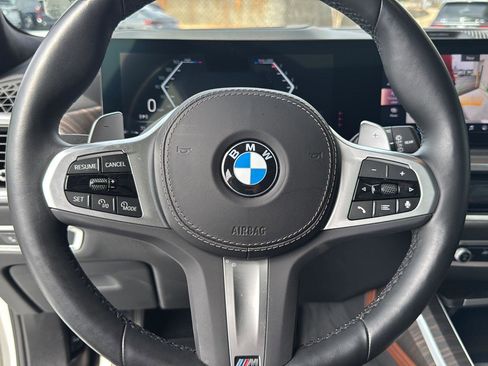 Used 2024 BMW X7 xDrive40i image 17