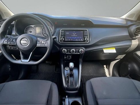 Used 2025 Nissan Kicks Play S FWD image 7