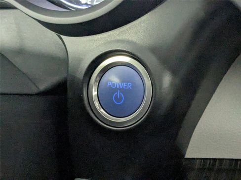 Used 2024 Toyota Sienna Limited image 29