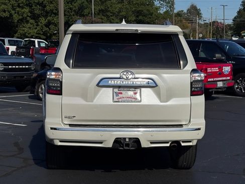 Used 2015 Toyota 4Runner Limited AWD/4WD image 20
