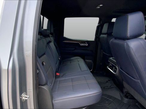 Used 2023 Chevrolet Silverado 1500 High Country w/ High Country Premium Package AWD/4WD image 20