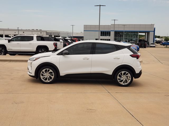 New 2027 Chevrolet Bolt LT FWD image 5