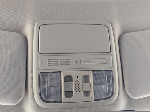 Used 2015 Honda CR-V Touring image 28