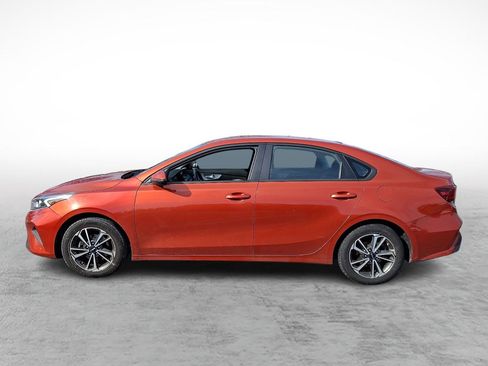 Used 2023 Kia Forte LXS w/ LXS Technology Package image 2