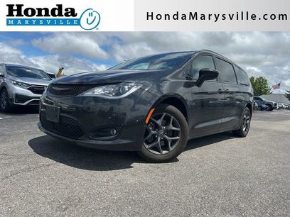 Used 2019 Chrysler Pacifica Touring-L Plus w/ Advanced Safetytec Group