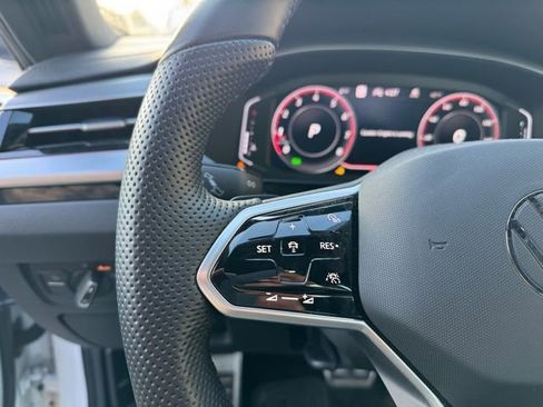 Used 2022 Volkswagen Arteon SEL image 16