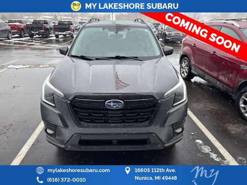 Used 2022 Subaru Forester Premium image 2
