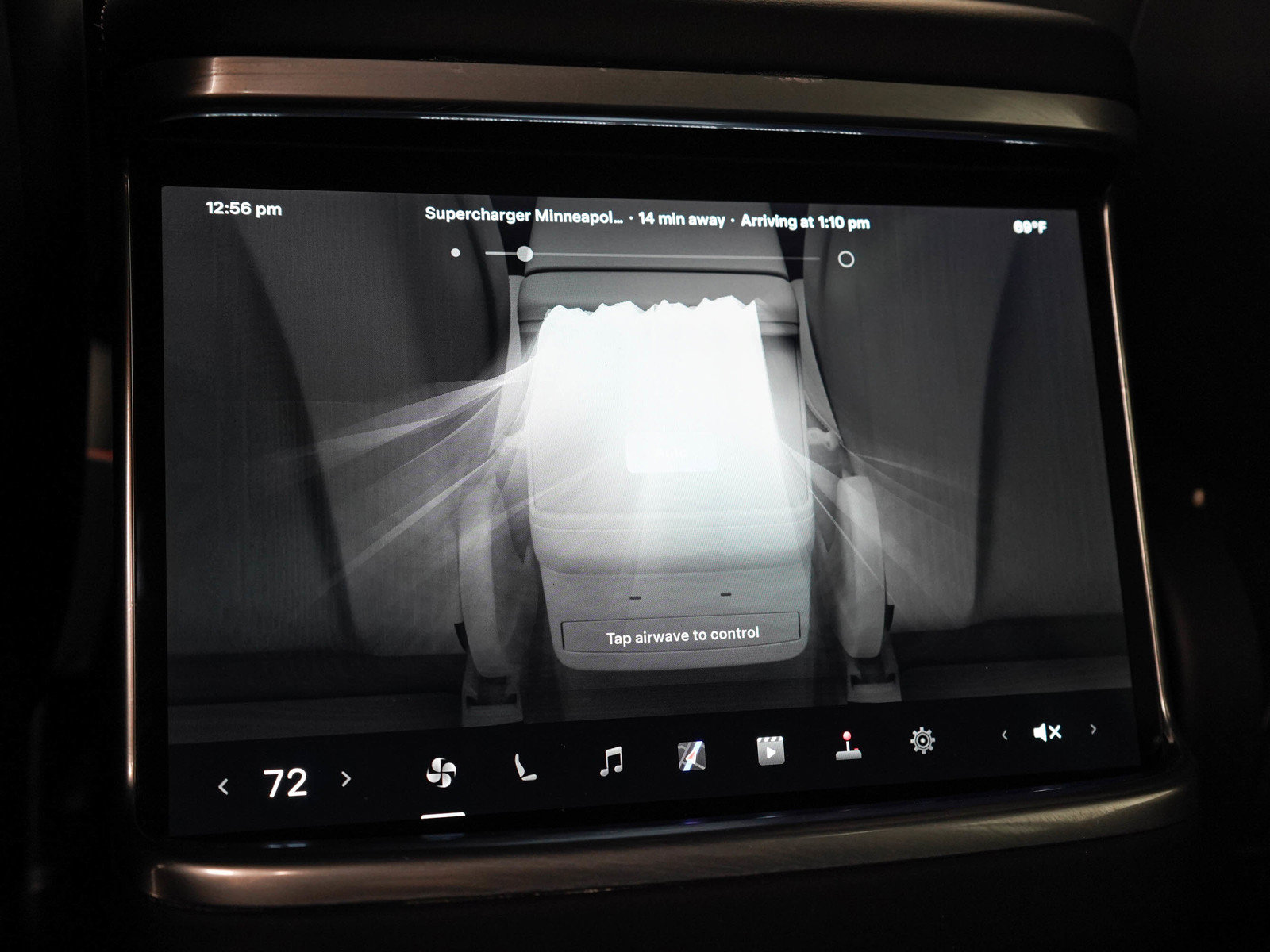 Used 2024 Tesla Model X AWD/4WD image 17