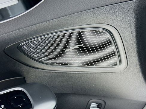 Certified 2025 Mercedes-Benz C 300 Sedan image 19