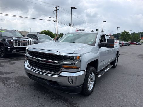 Used 2018 Chevrolet Silverado 1500 LT w/ Max Trailering Package AWD/4WD image 1