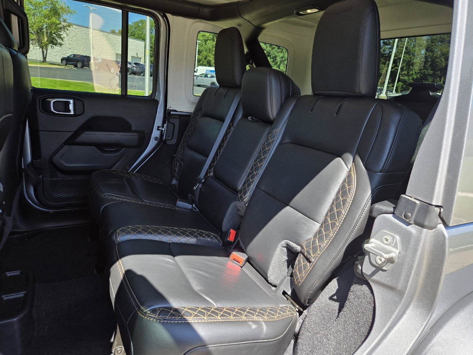 Used 2021 Jeep Wrangler Unlimited Sahara AWD/4WD image 24