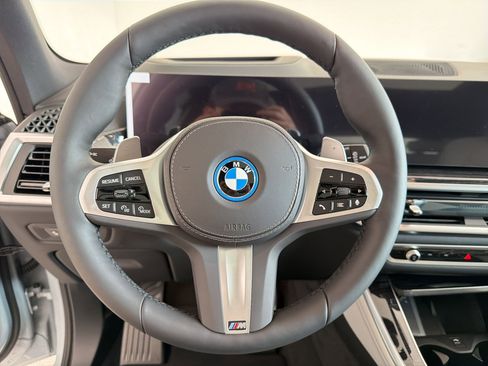 New 2026 BMW X5 xDrive50e w/ M Sport Package AWD/4WD image 18