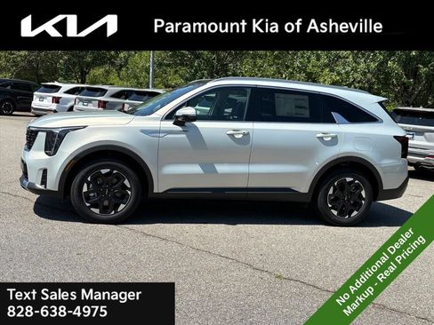 New 2026 Kia Sorento S w/ S Panoramic Sunroof Package FWD image 3