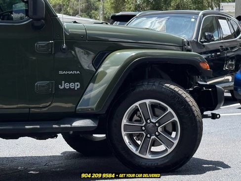 Used 2021 Jeep Wrangler Unlimited Sahara AWD/4WD image 9