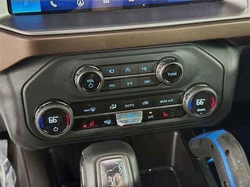 Used 2023 Ford Bronco Outer Banks AWD/4WD image 17