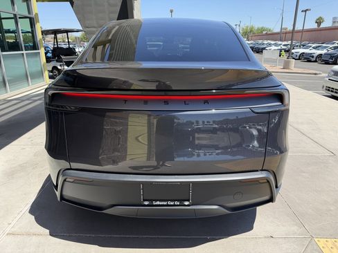 Used 2026 Tesla Model Y 2WD image 13