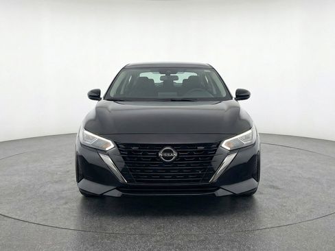 Used 2025 Nissan Sentra SV image 2