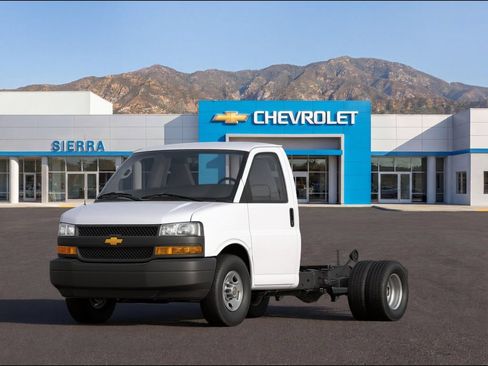 New 2026 Chevrolet Express 3500 w/ Power Convenience Package RWD image 1