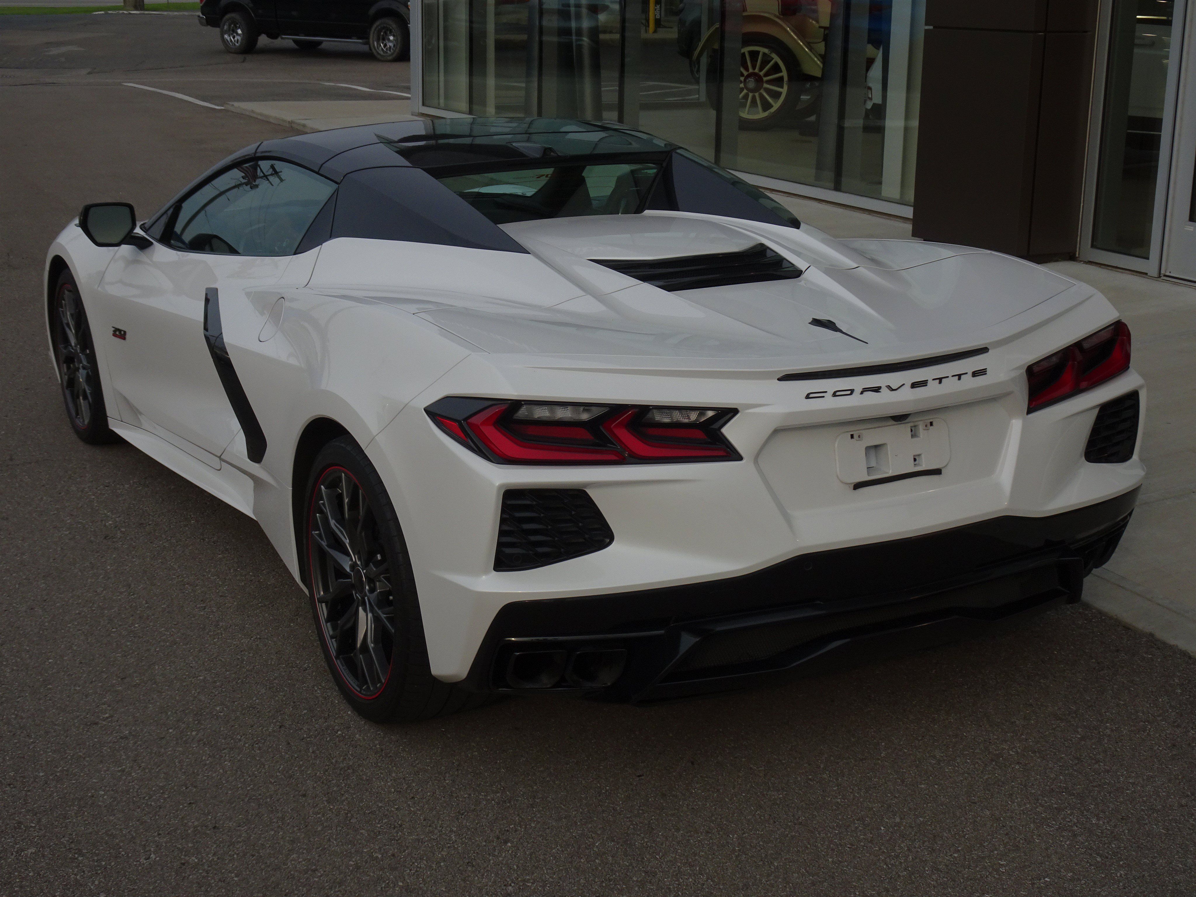 Used 2023 Chevrolet Corvette Stingray Premium Conv RWD image 7